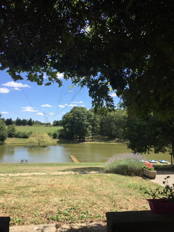 Camping Les Petites Minaudieres Coussay-les-Bois Bagian luar foto