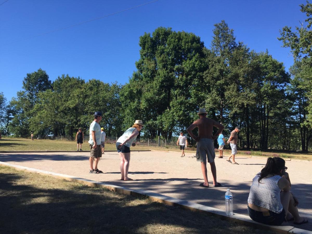 Camping Les Petites Minaudieres Coussay-les-Bois Bagian luar foto