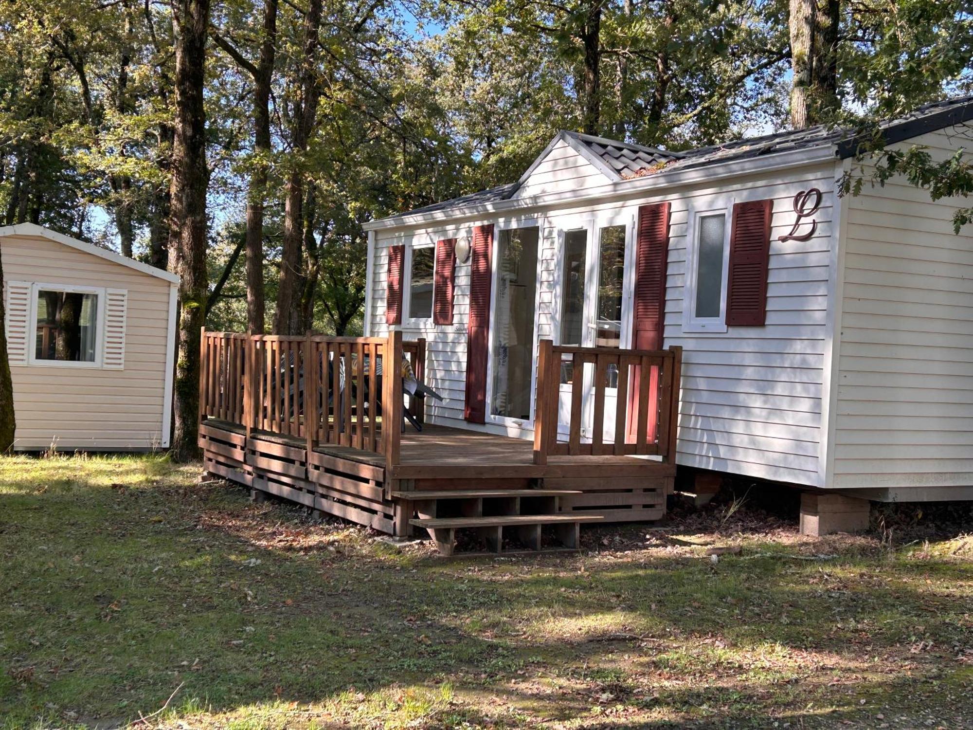 Camping Les Petites Minaudieres Coussay-les-Bois Ruang foto