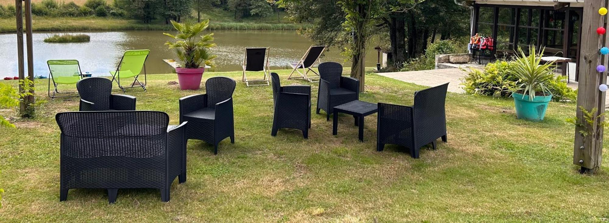 Camping Les Petites Minaudieres Coussay-les-Bois Bagian luar foto