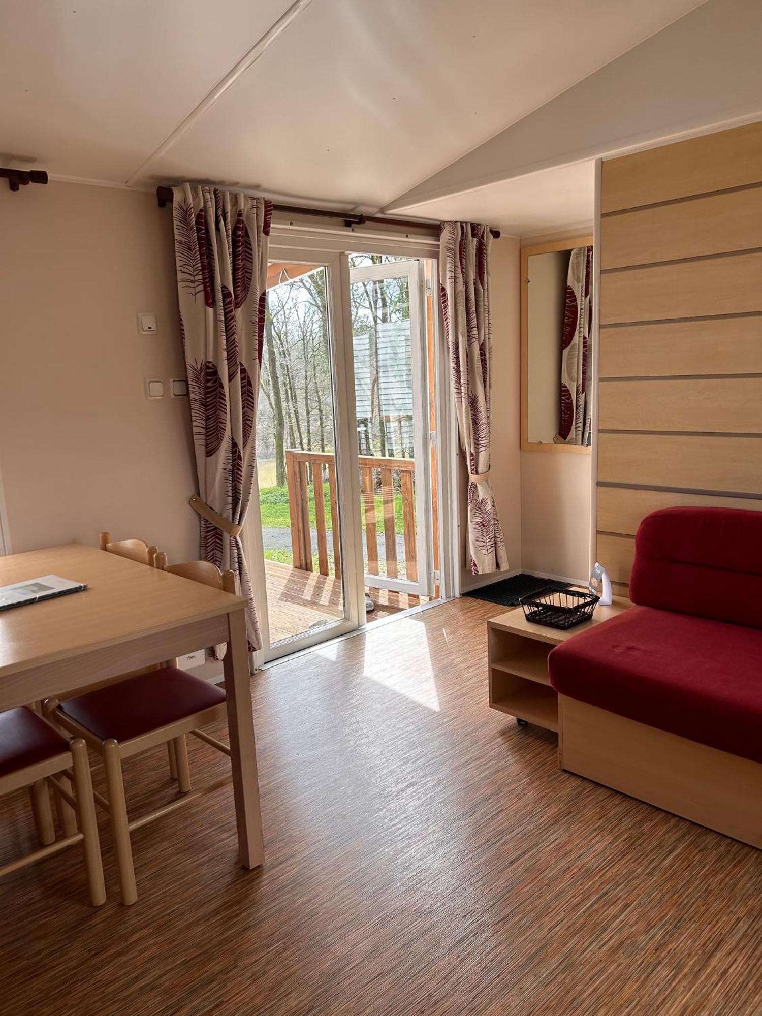 Camping Les Petites Minaudieres Coussay-les-Bois Ruang foto